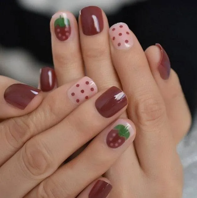 Press On Nails Red Glossy Round Strawberry Nail Kit