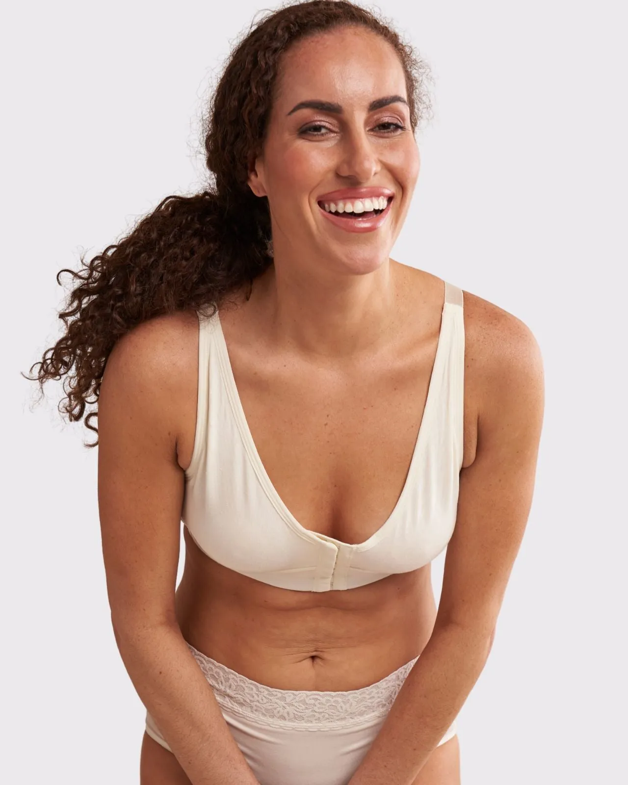 Rora Pocketed Front Closure Bra