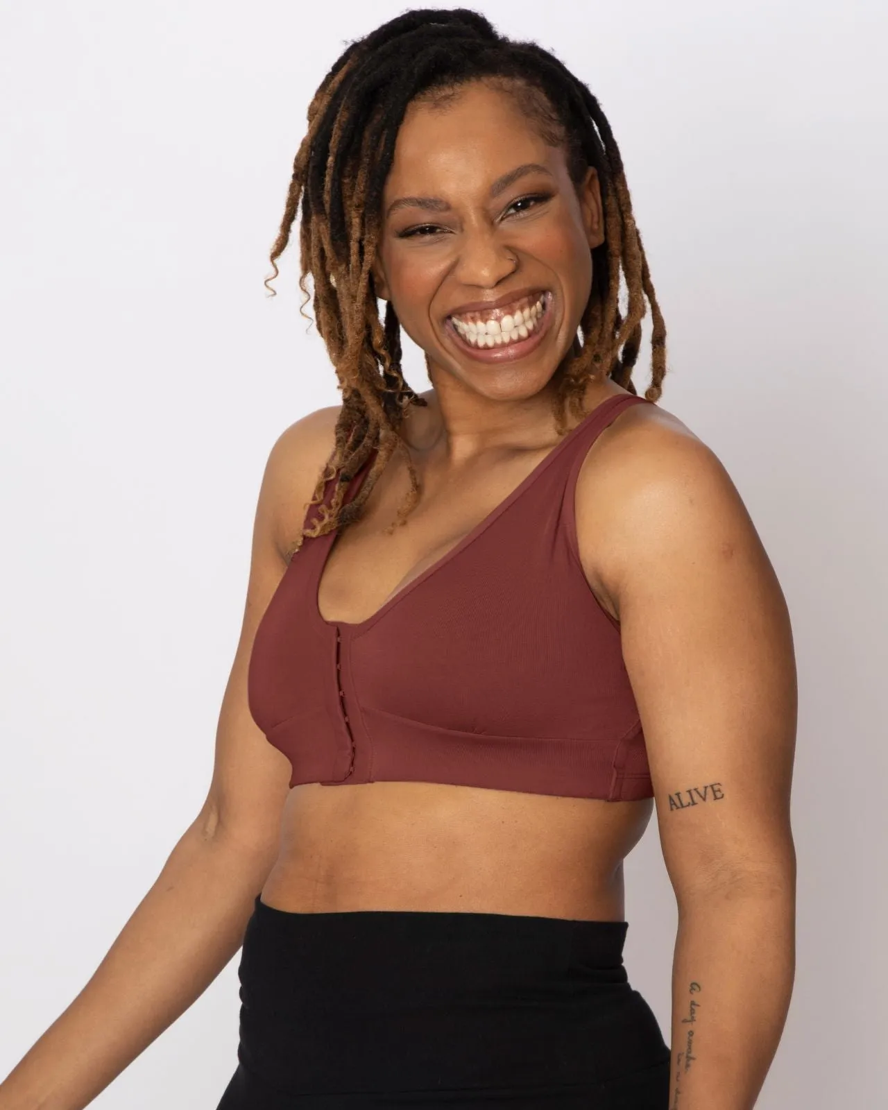 Rora Pocketed Front Closure Bra