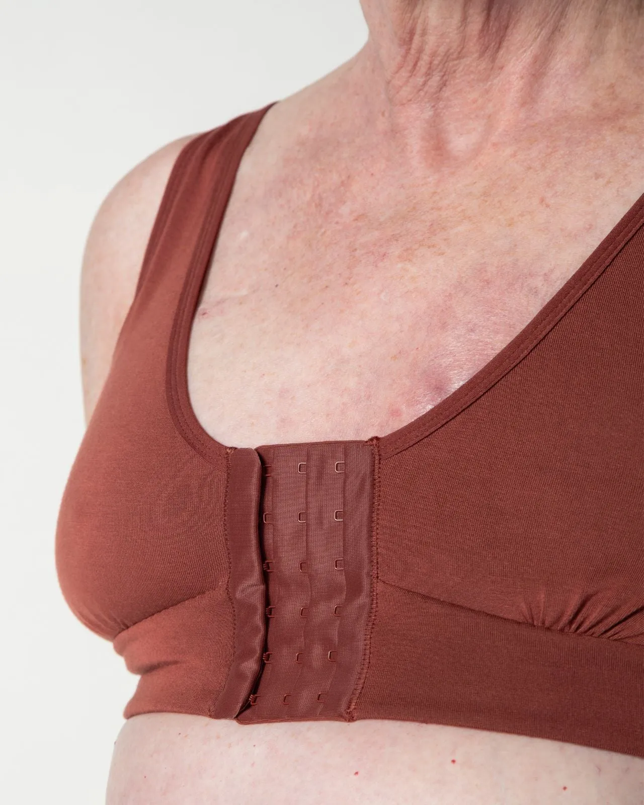 Rora Pocketed Front Closure Bra