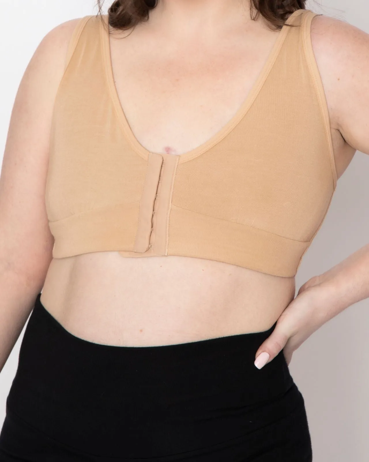 Rora Pocketed Front Closure Bra