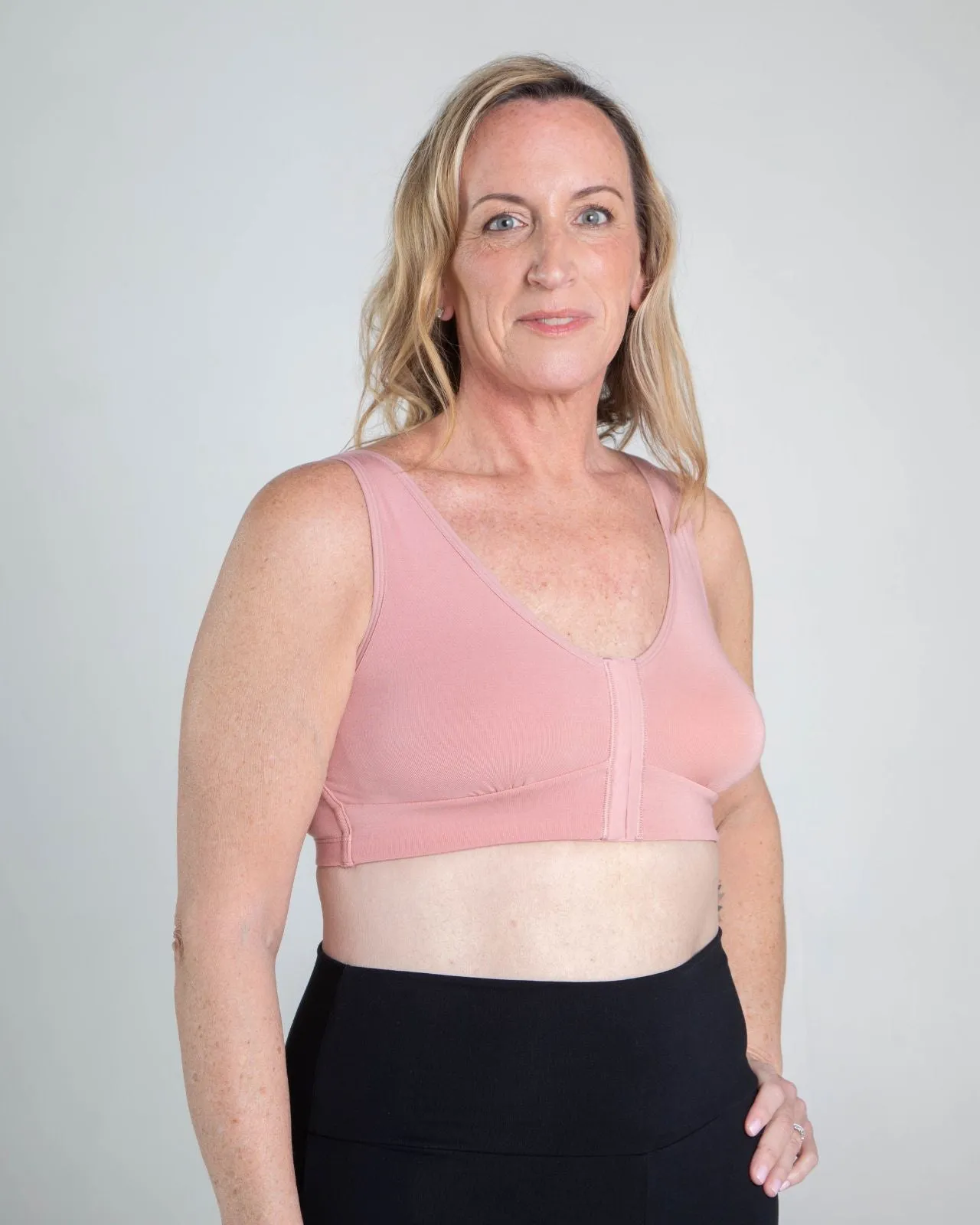 Rora Pocketed Front Closure Bra