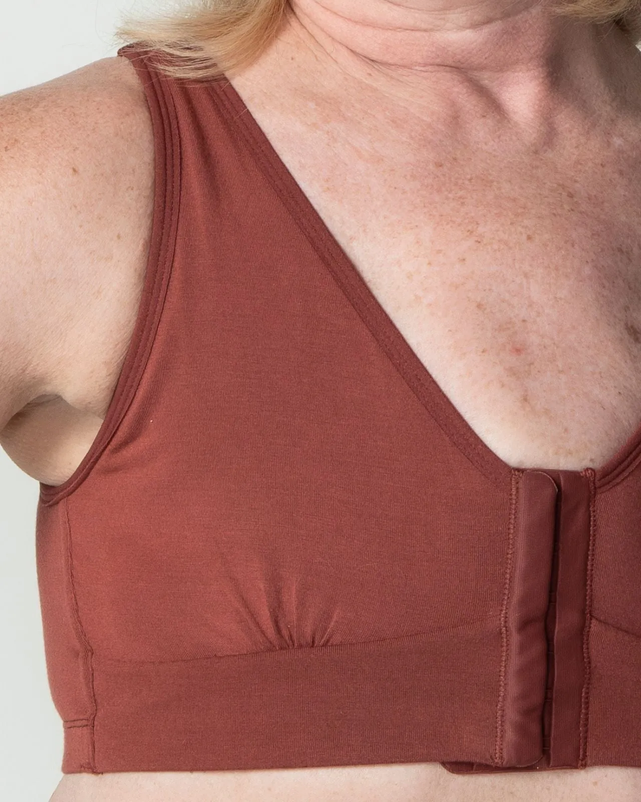 Rora Pocketed Front Closure Bra