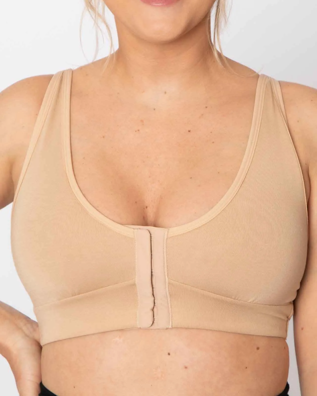 Rora Pocketed Front Closure Bra
