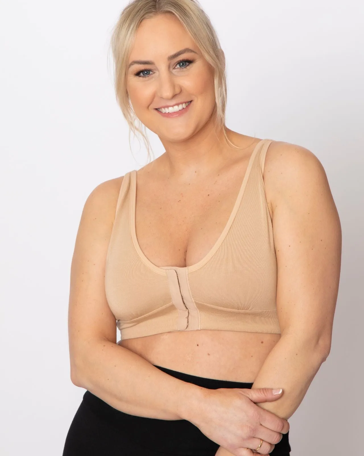 Rora Pocketed Front Closure Bra