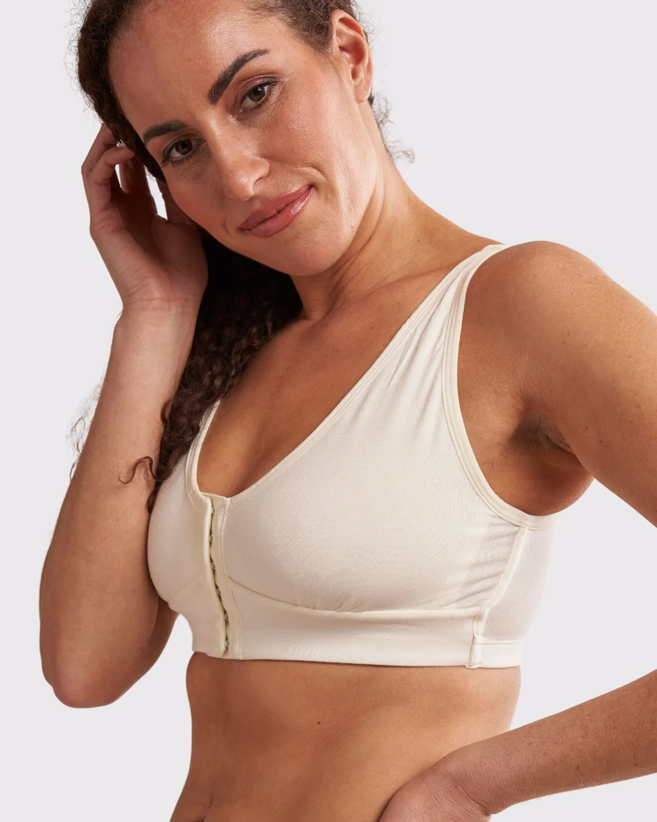Rora Pocketed Front Closure Bra
