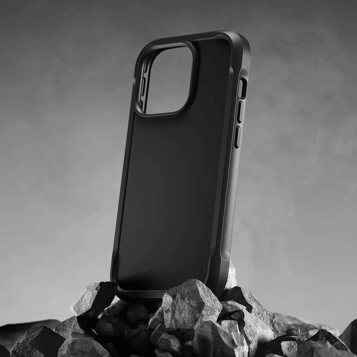 Rugged Protective MagSafe Case for iPhone 14 Plus / 15 Plus