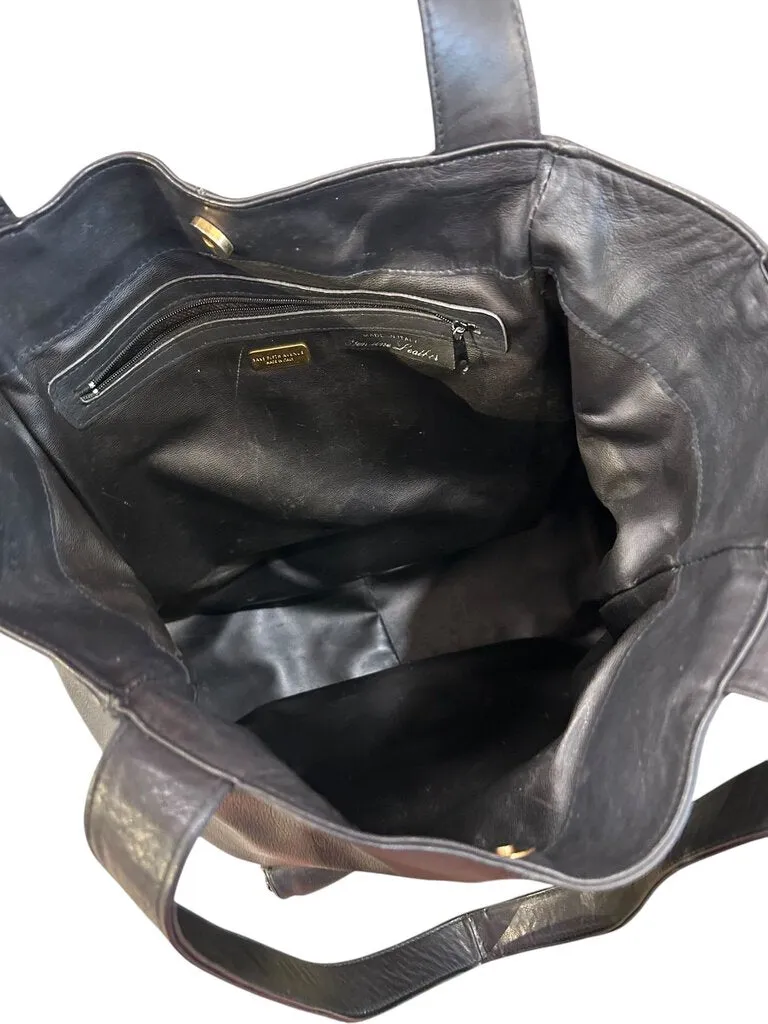 Saks 5th Avenue Black Leather Vintage shoulder bag