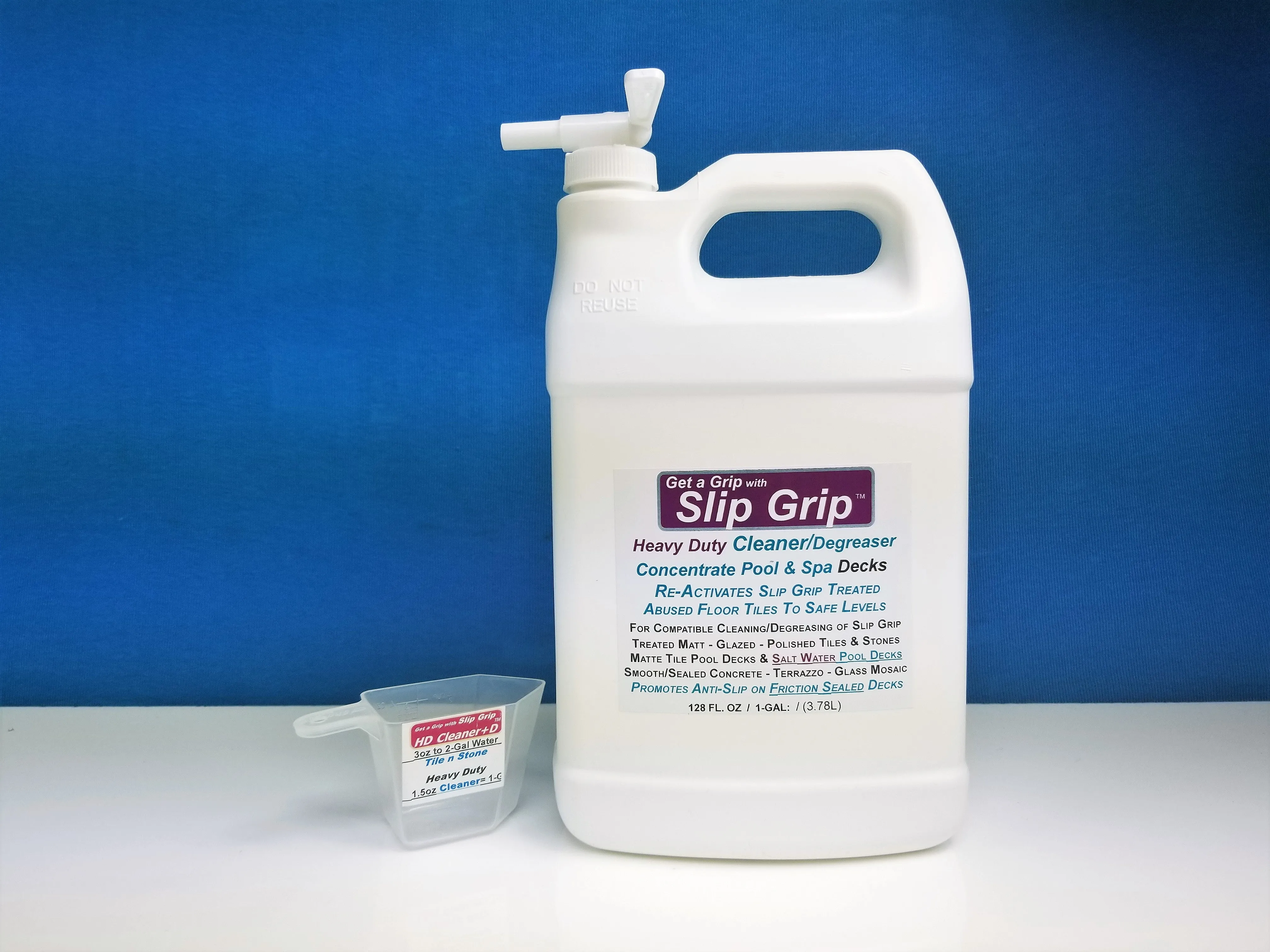 Slip Grip - Pool & Spa Deck Safety Cleaner / De-Greaser / Super Concentrate 128 fl. oz