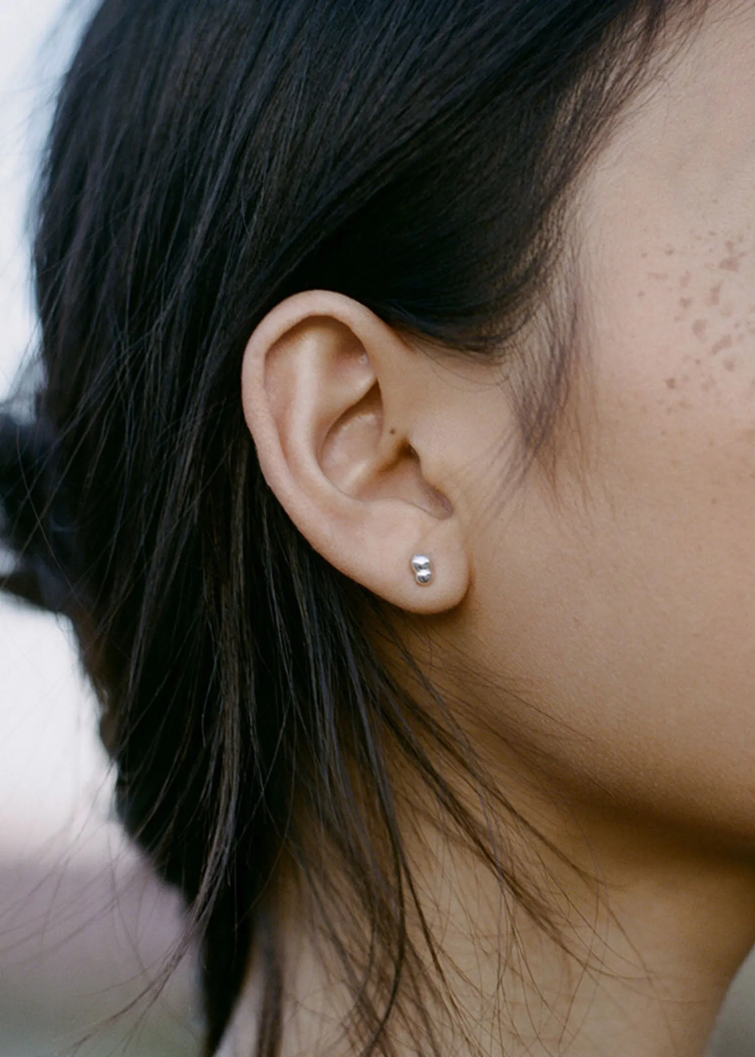 Smooth Bela Studs