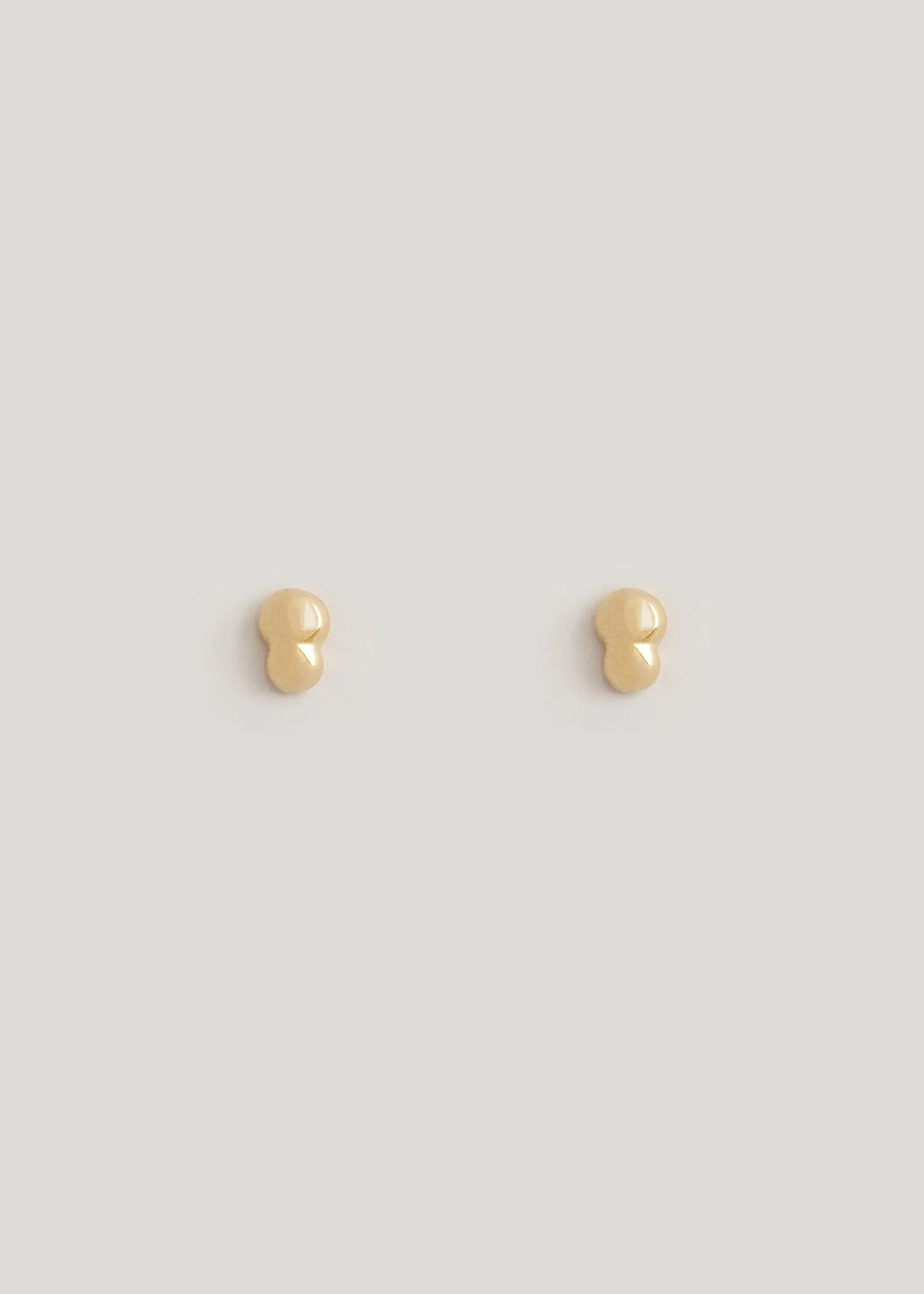Smooth Bela Studs