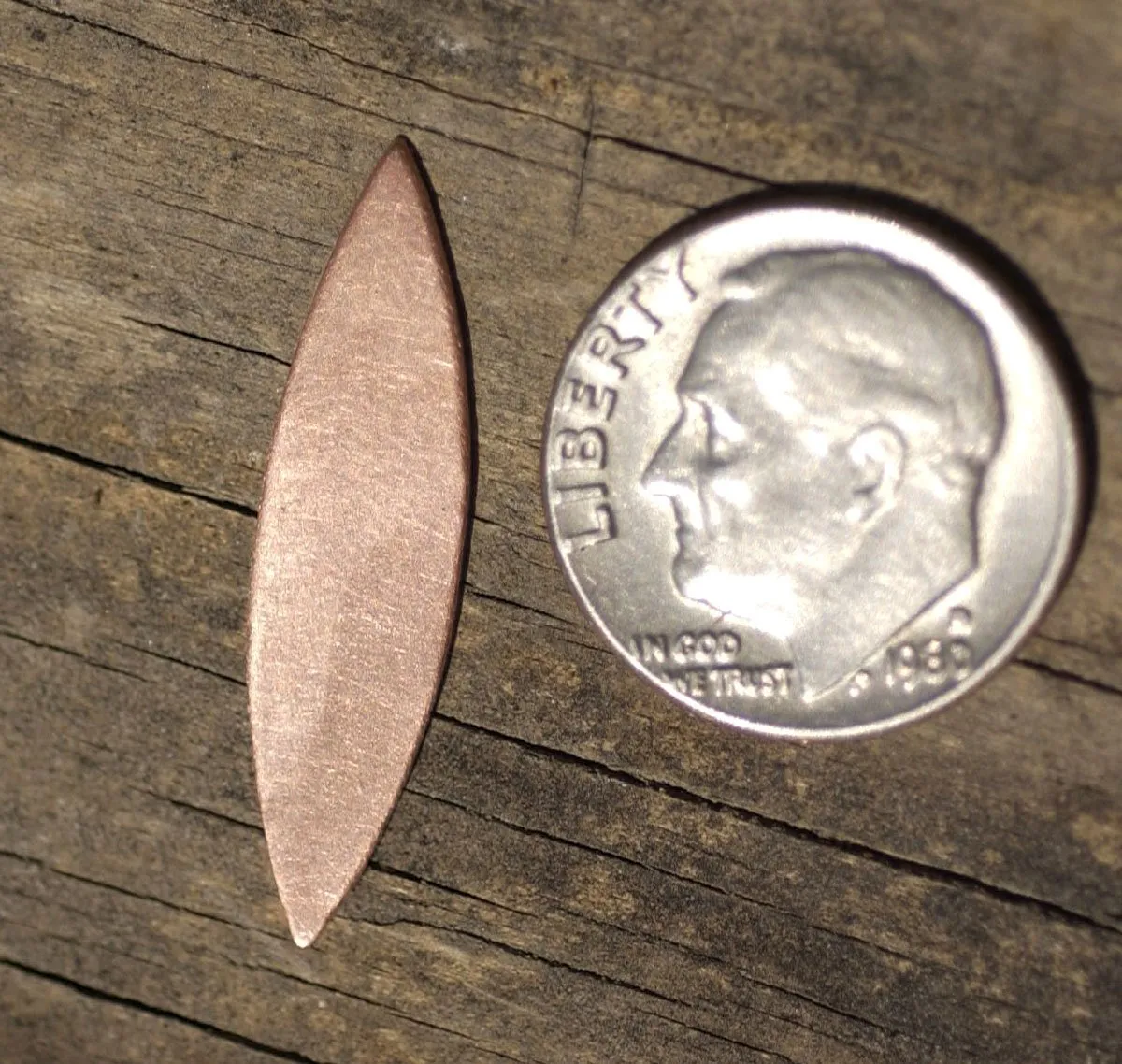 Smooth Eye 27mm x 7mm Shaped Blank