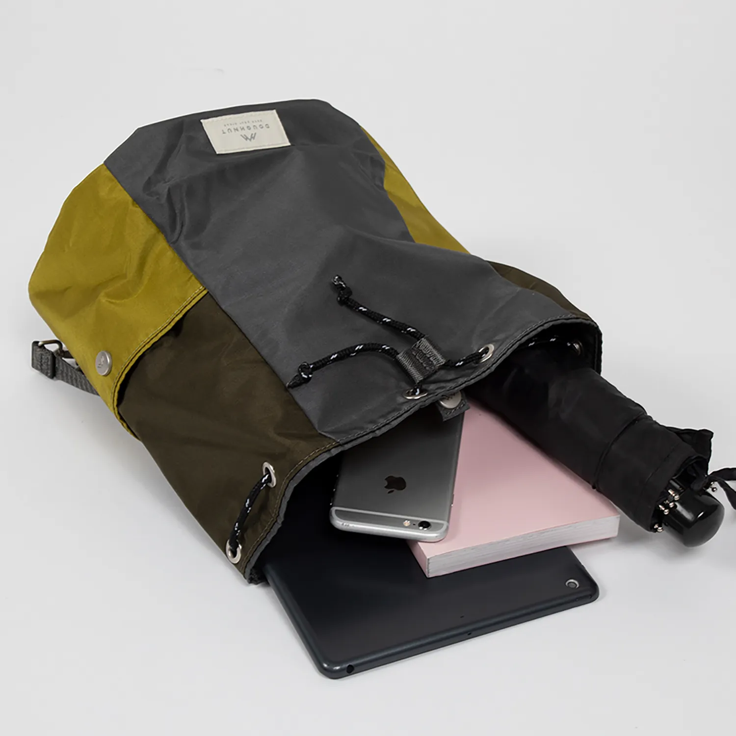 Sonoma Glossy Blocking Series Backpack
