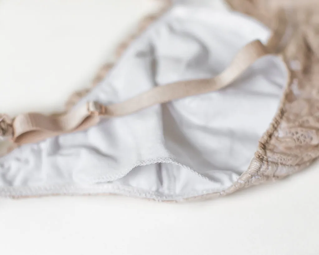 Vela Wireless Bra, Champagne / White