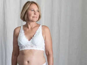 Vela Wireless Bra, White / Mist