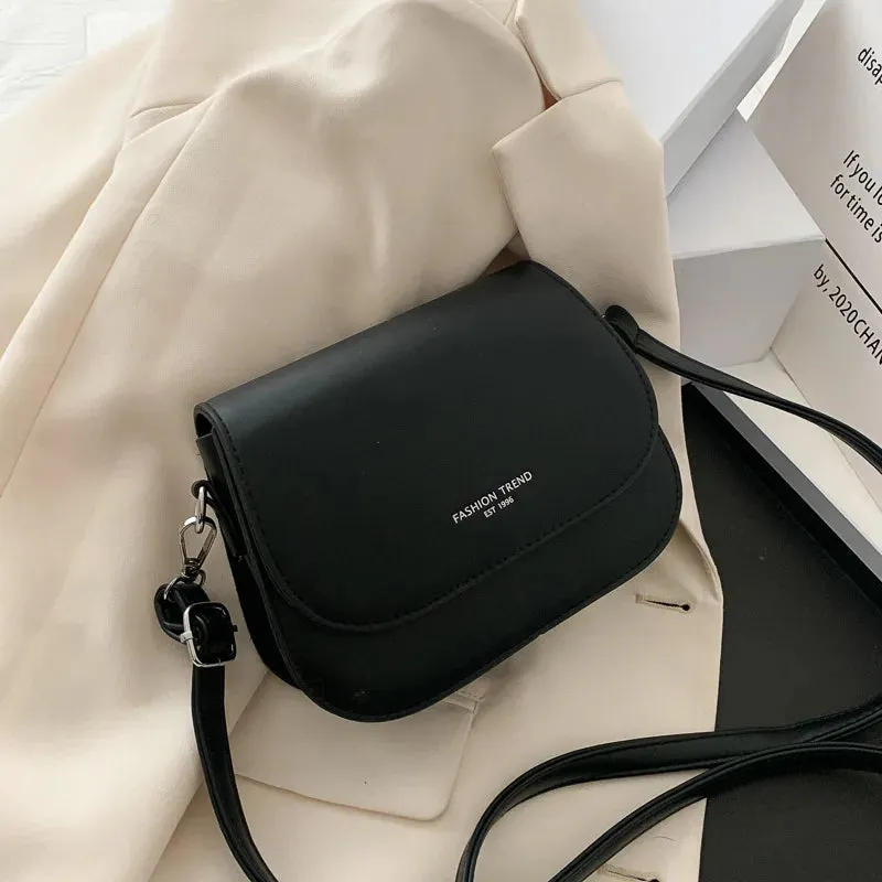 Women Trendy Saddle Shoulder Bag PU Leather Crossbody Bag Simple Solid Color Flap Messenger Bag Designer Handbags Pouch