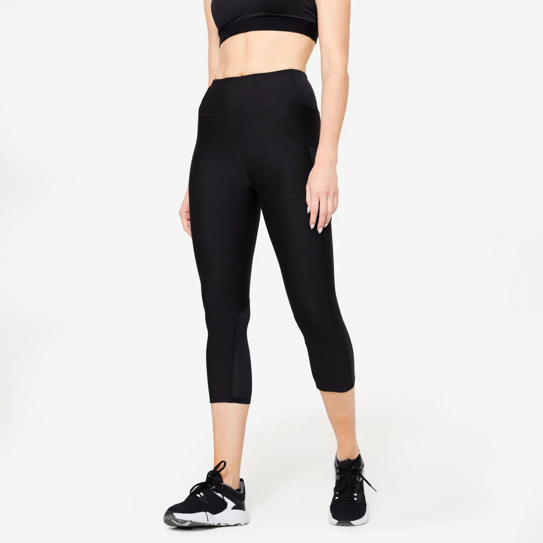 Women's Fitness Cardio Short Leggings with Phone Pocket