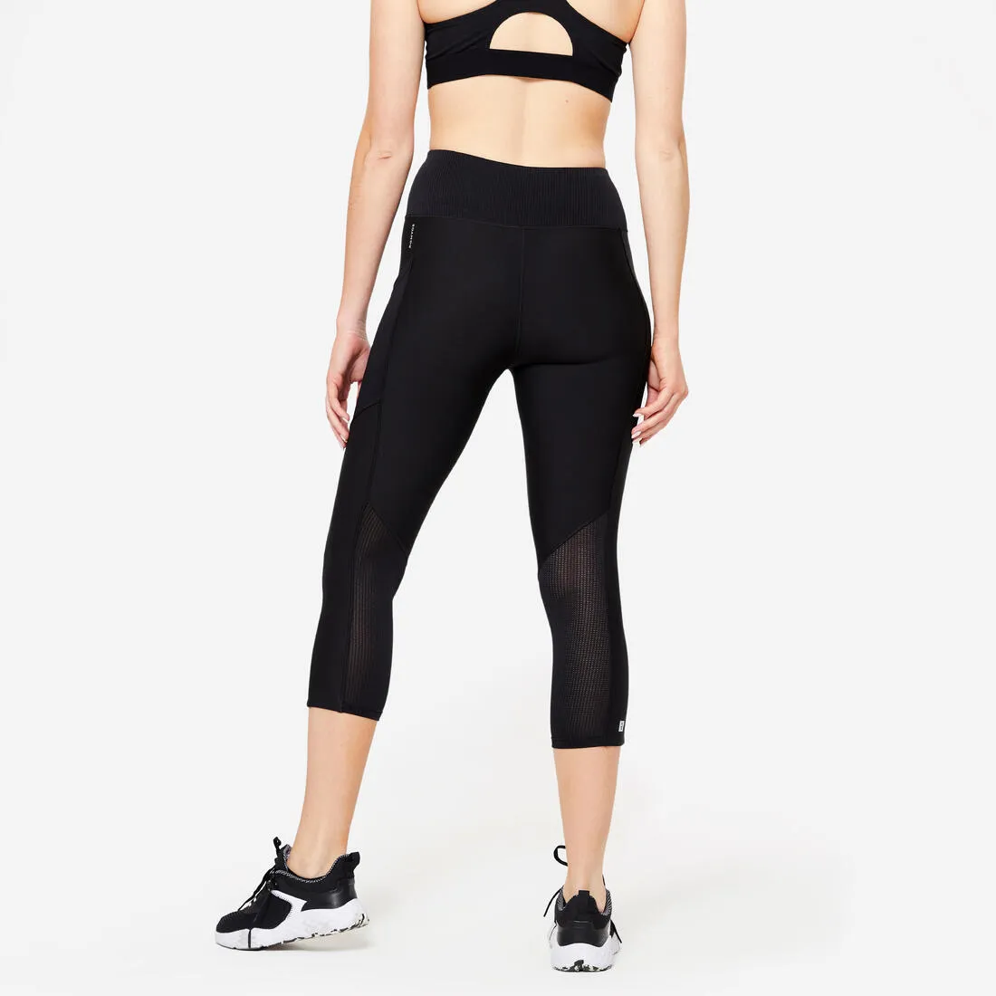 Women's Fitness Cardio Short Leggings with Phone Pocket